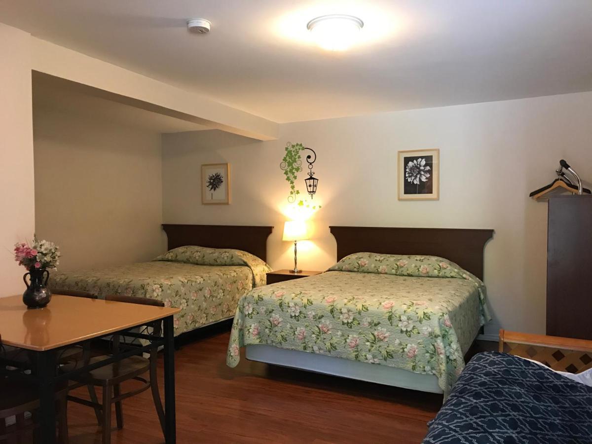 Motel Des Erables Coteau-du-Lac ภายนอก รูปภาพ