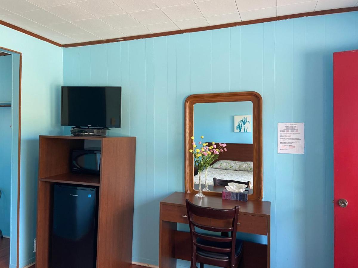 Motel Des Erables Coteau-du-Lac ภายนอก รูปภาพ