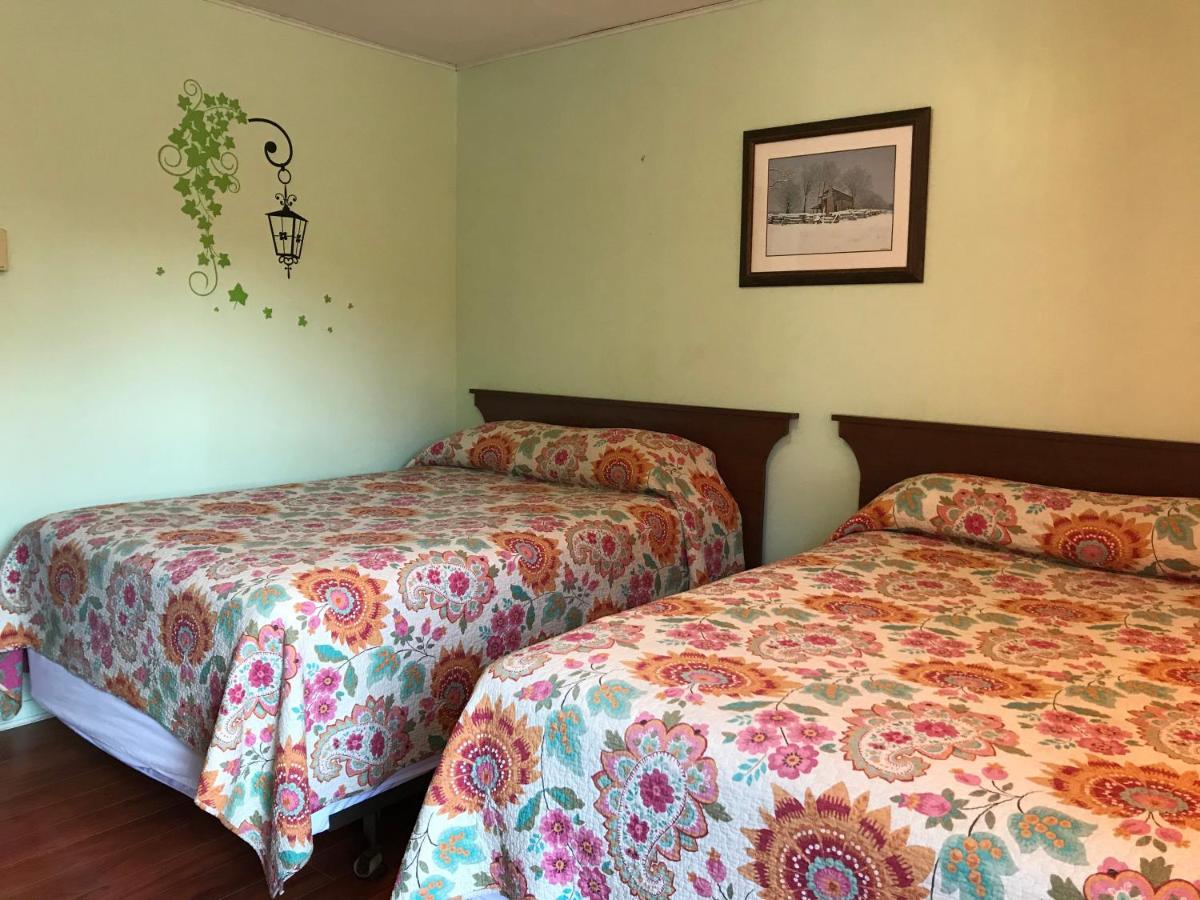 Motel Des Erables Coteau-du-Lac ภายนอก รูปภาพ
