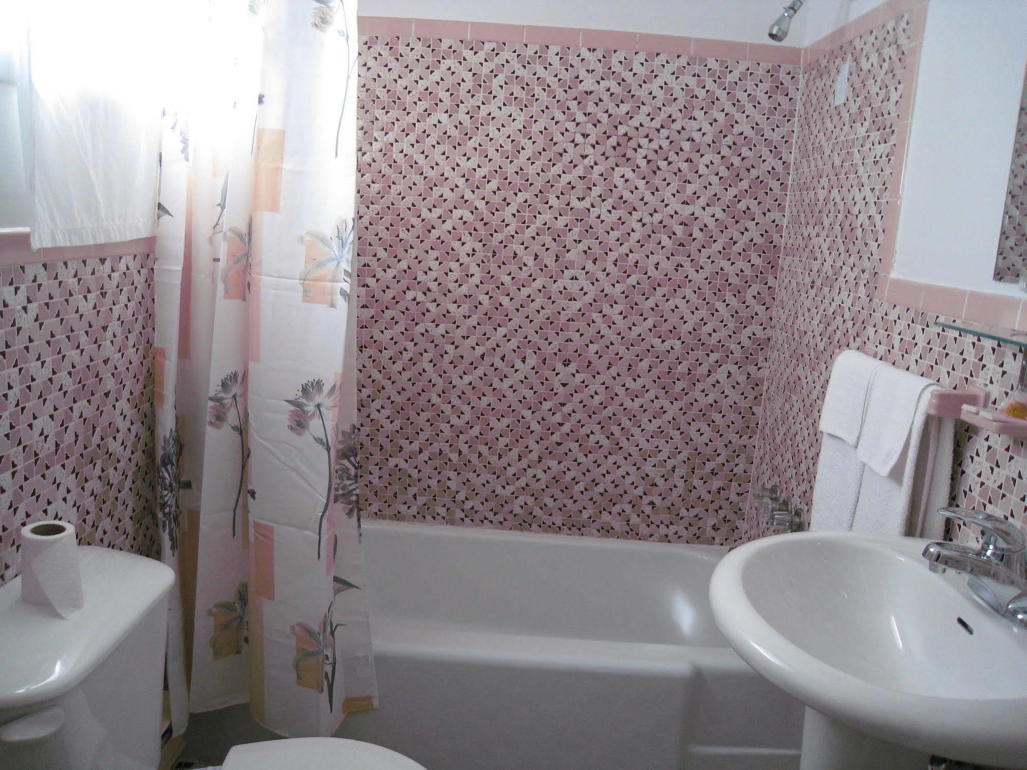 Motel Des Erables Coteau-du-Lac ภายนอก รูปภาพ
